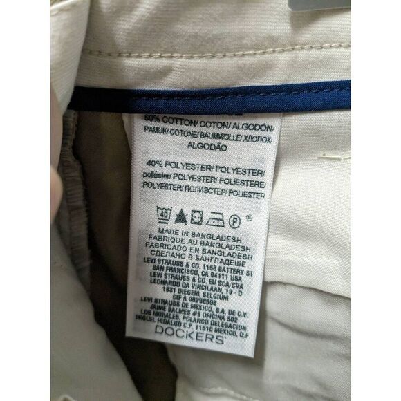 Dockers Men's 32X32 Classic Fit Flat Front Khaki Pants NWT - Picture 8 of 8